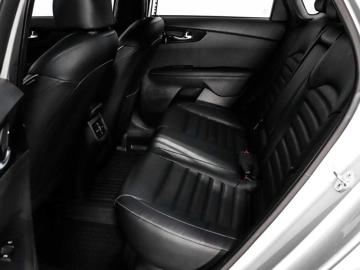 Купить Kia Cerato с пробегом. Фото: #11