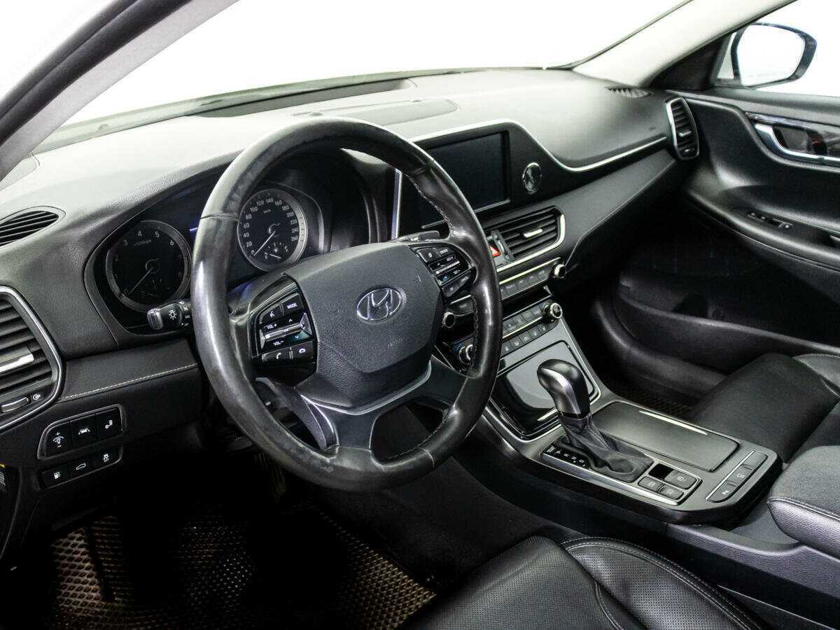 Купить Hyundai Grandeur с пробегом. Фото: #10