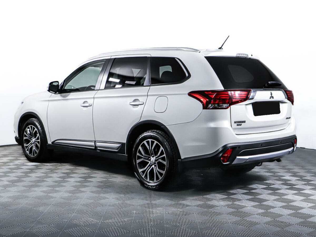 Купить Mitsubishi Outlander с пробегом. Фото: #6