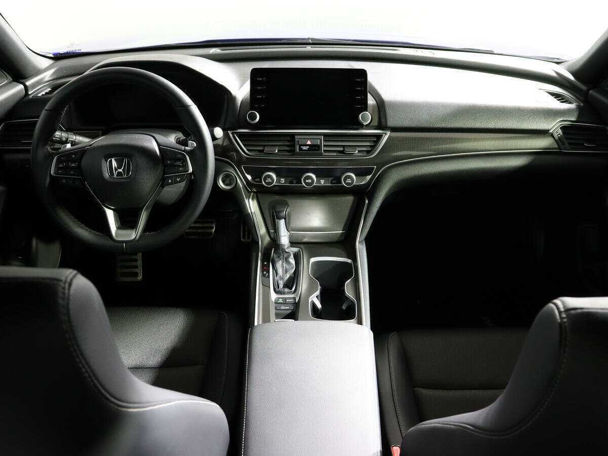 Купить Honda Accord с пробегом. Фото: #8