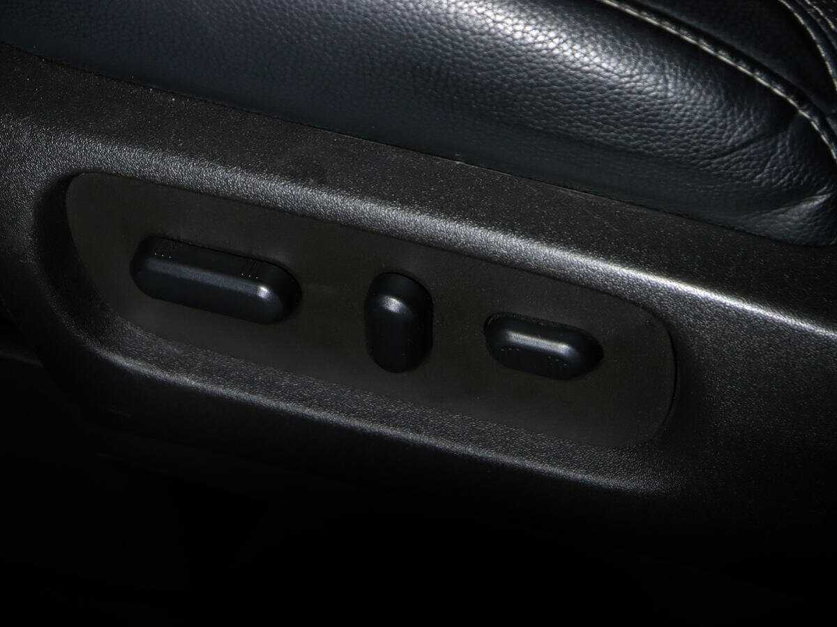 Купить Ford Explorer с пробегом. Фото: #20