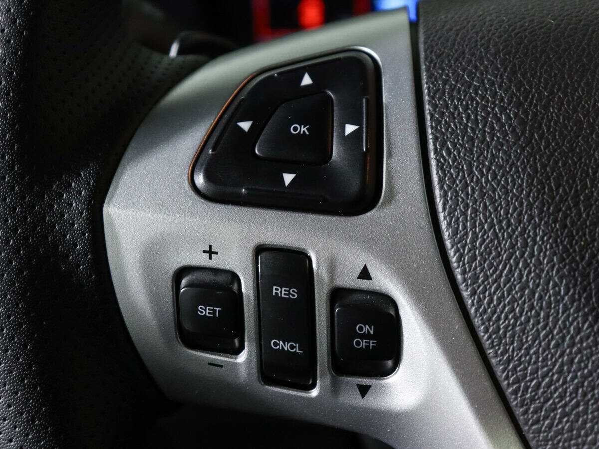 Купить Ford Explorer с пробегом. Фото: #21