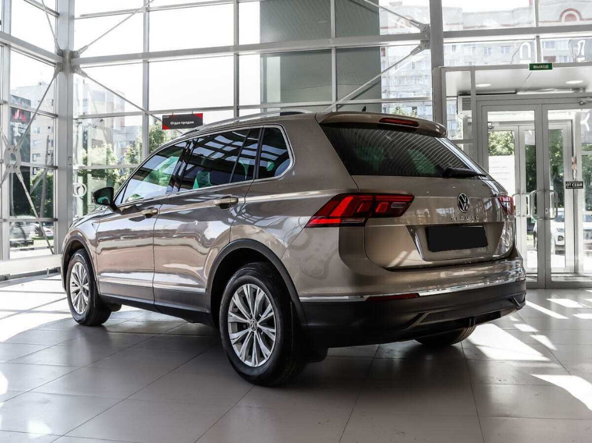 Купить Volkswagen Tiguan с пробегом. Фото: #6