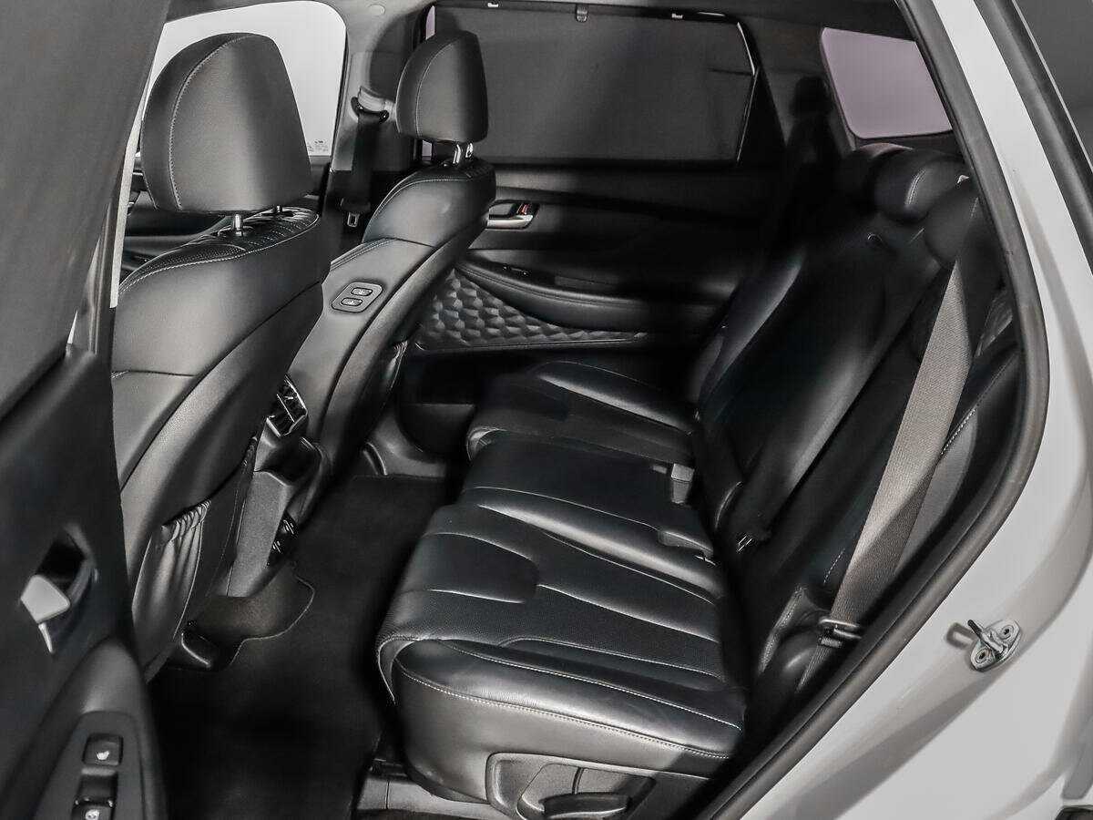 Купить Hyundai Santa Fe с пробегом. Фото: #12