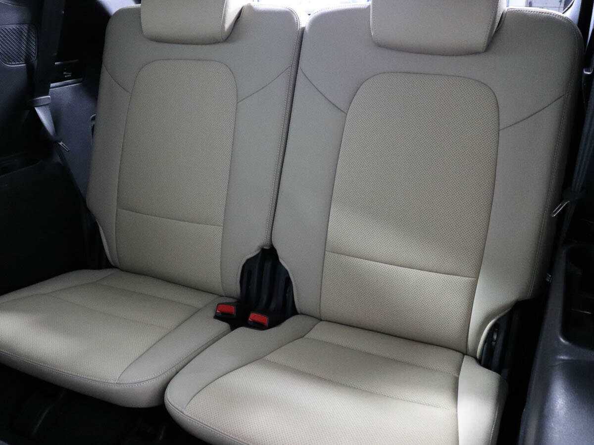 Купить Hyundai Santa Fe с пробегом. Фото: #11