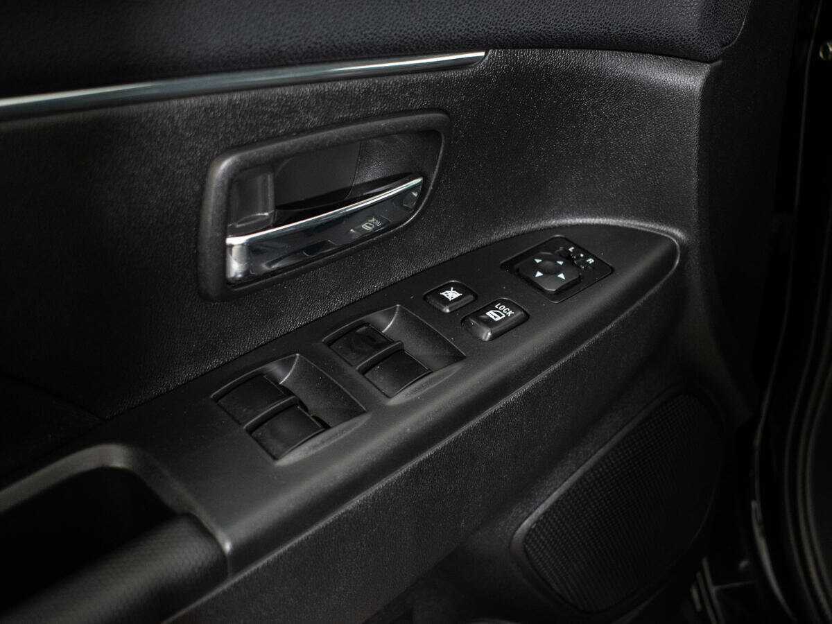 Продажа Б/У Митсубиши АС-Икс. Фото: #14