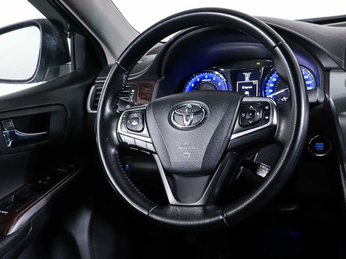 Купить Toyota Camry с пробегом. Фото: #14