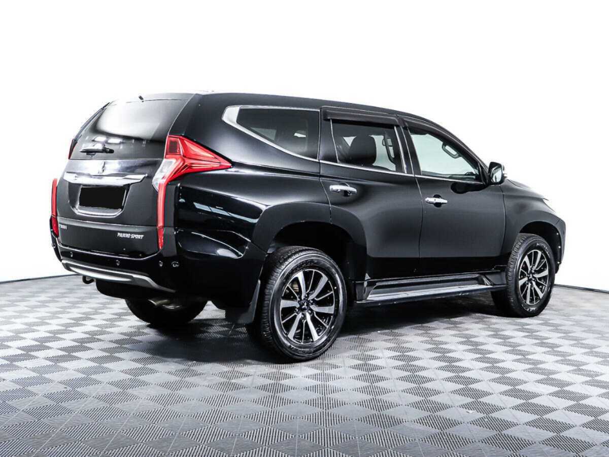 Купить Mitsubishi Pajero Sport с пробегом. Фото: #4