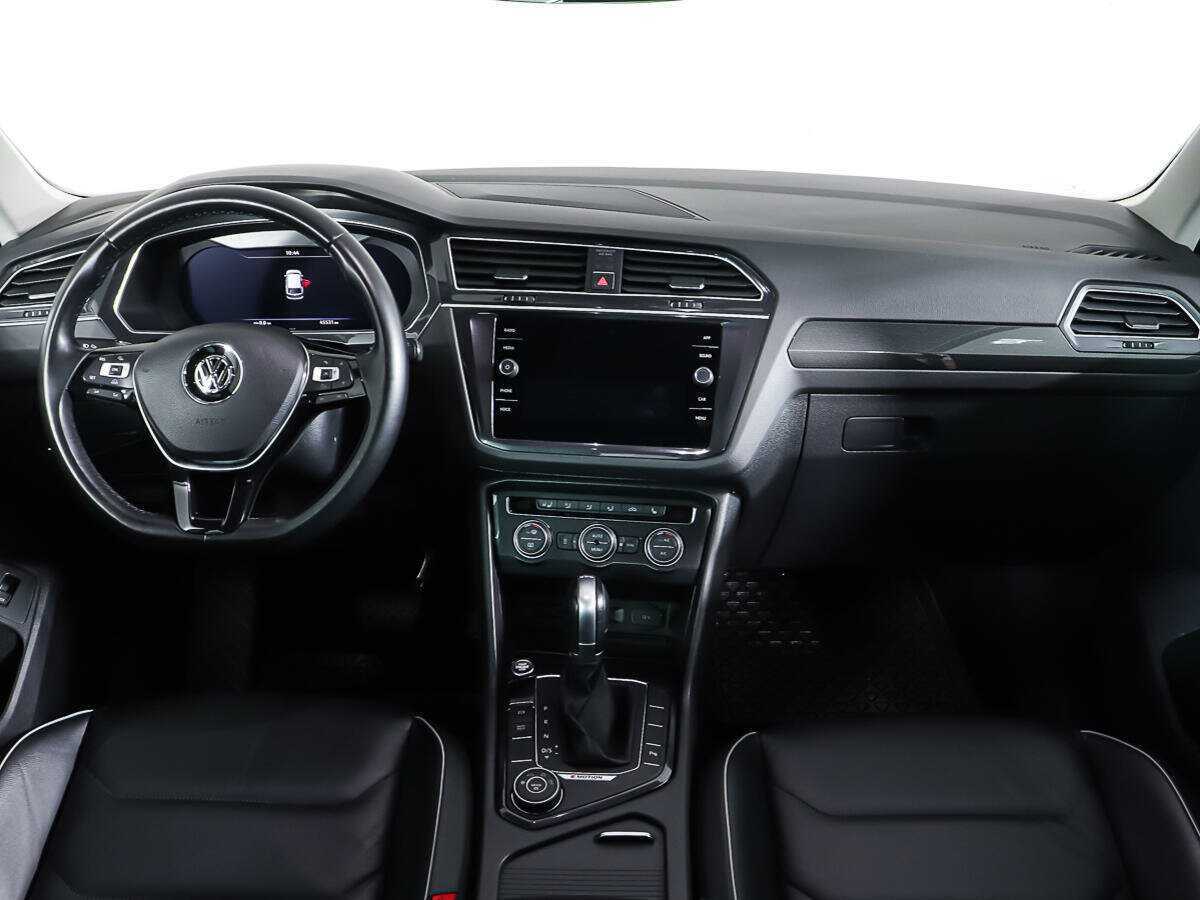 Купить Volkswagen Tiguan с пробегом. Фото: #10