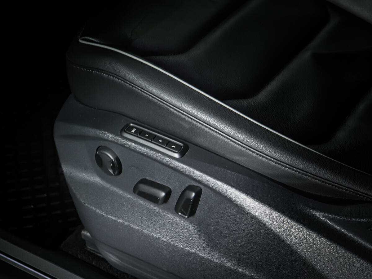 Купить Volkswagen Tiguan с пробегом. Фото: #16