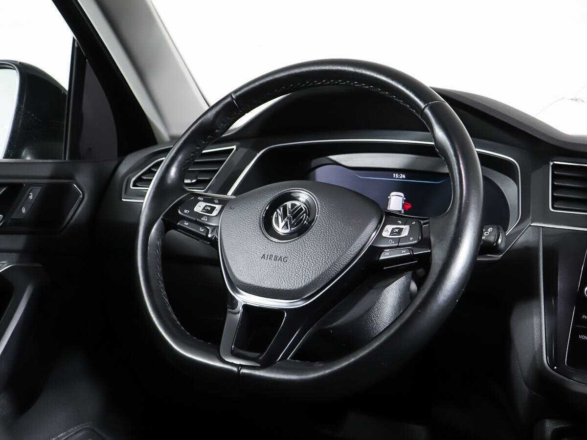 Купить Volkswagen Tiguan с пробегом. Фото: #14