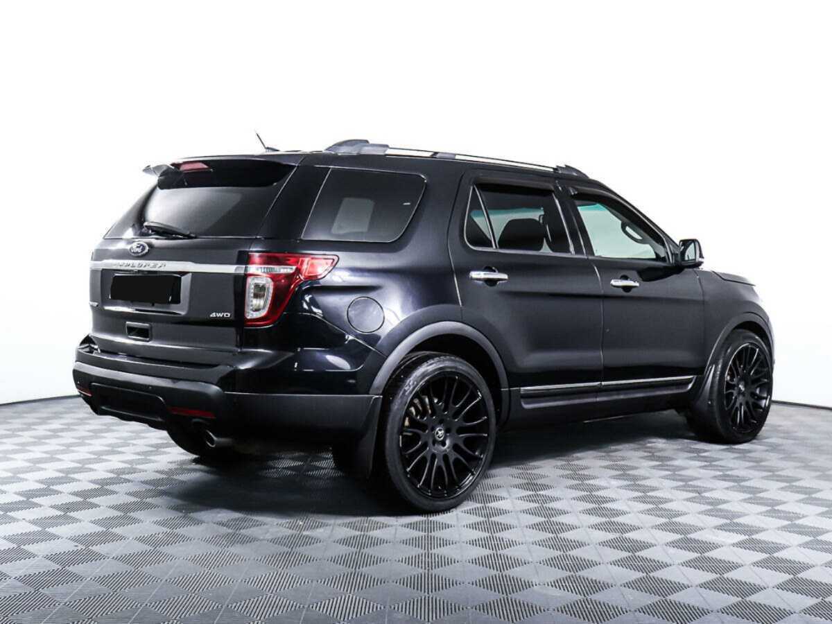 Купить Ford Explorer с пробегом. Фото: #4