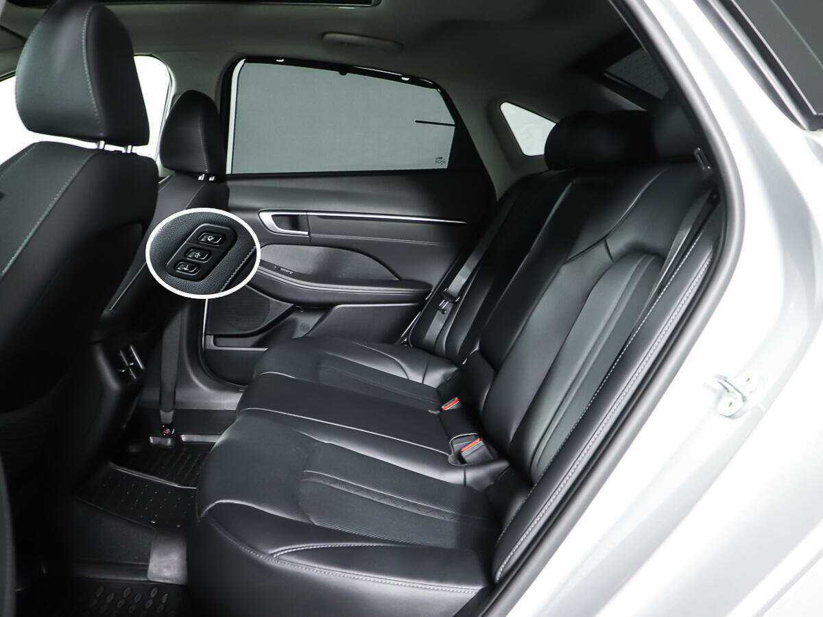 Купить Hyundai Sonata с пробегом. Фото: #9