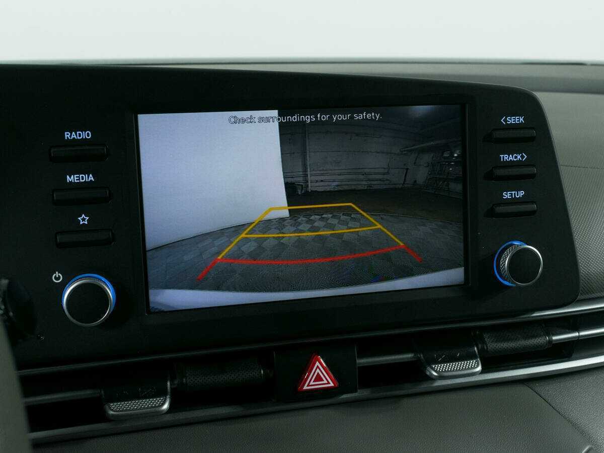 Купить Hyundai Elantra с пробегом. Фото: #14