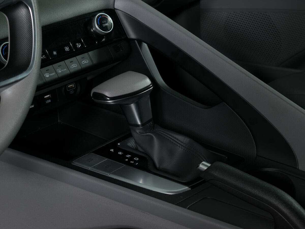 Купить Hyundai Elantra с пробегом. Фото: #15