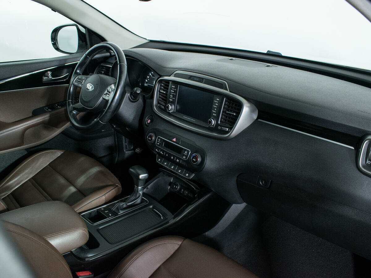 Купить Kia Sorento с пробегом. Фото: #8