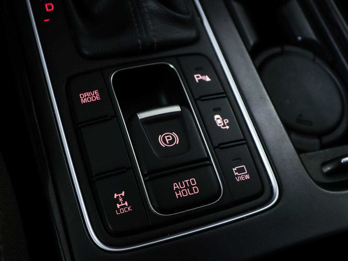 Купить Kia Sorento с пробегом. Фото: #13