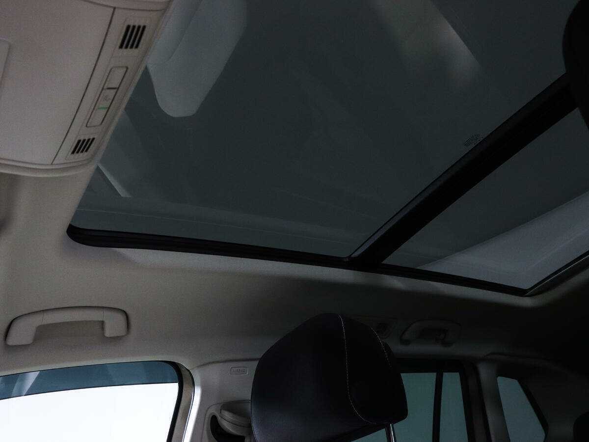 Купить Volkswagen Tiguan с пробегом. Фото: #18