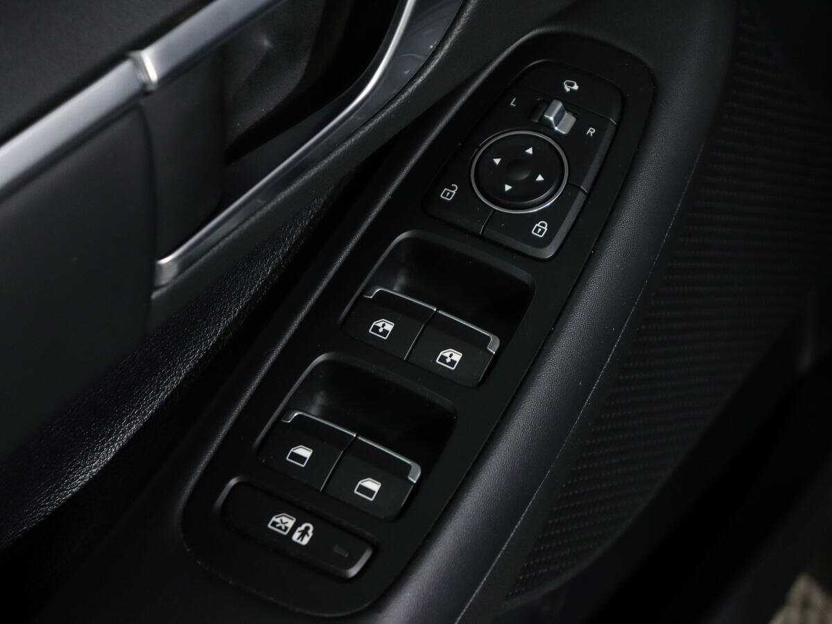 Купить Hyundai Sonata с пробегом. Фото: #18