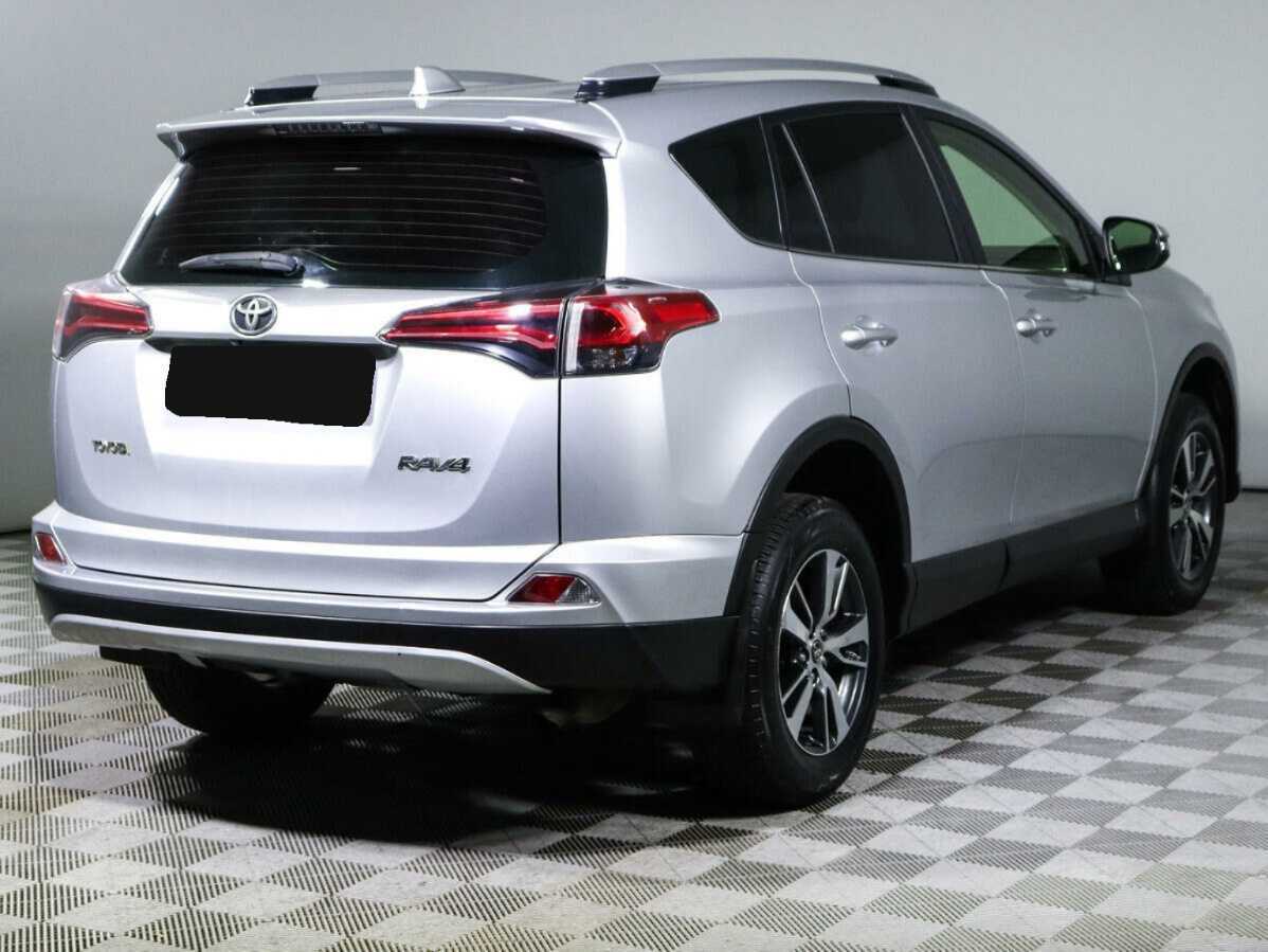 Купить Toyota RAV4 с пробегом. Фото: #4