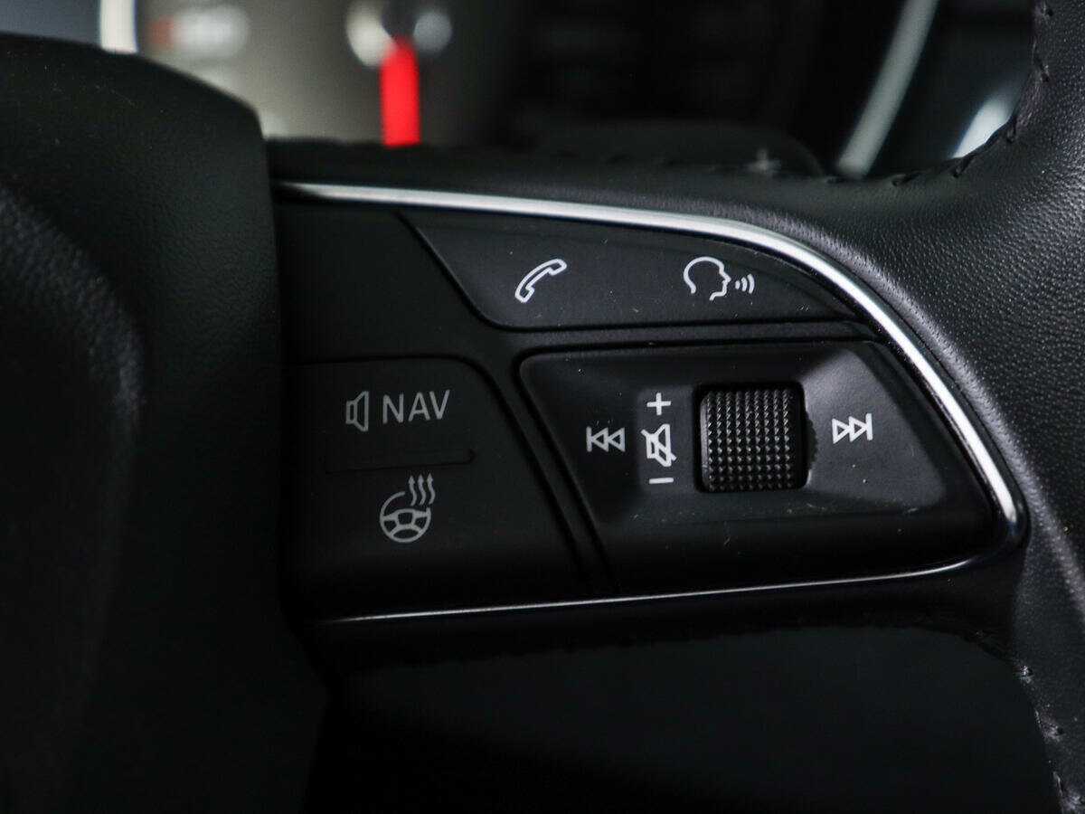 Купить Audi A4 с пробегом. Фото: #17