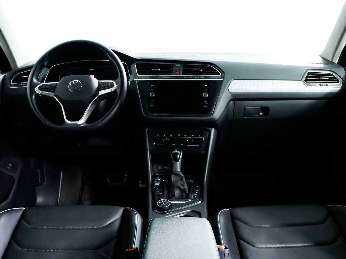 Купить Volkswagen Tiguan с пробегом. Фото: #8