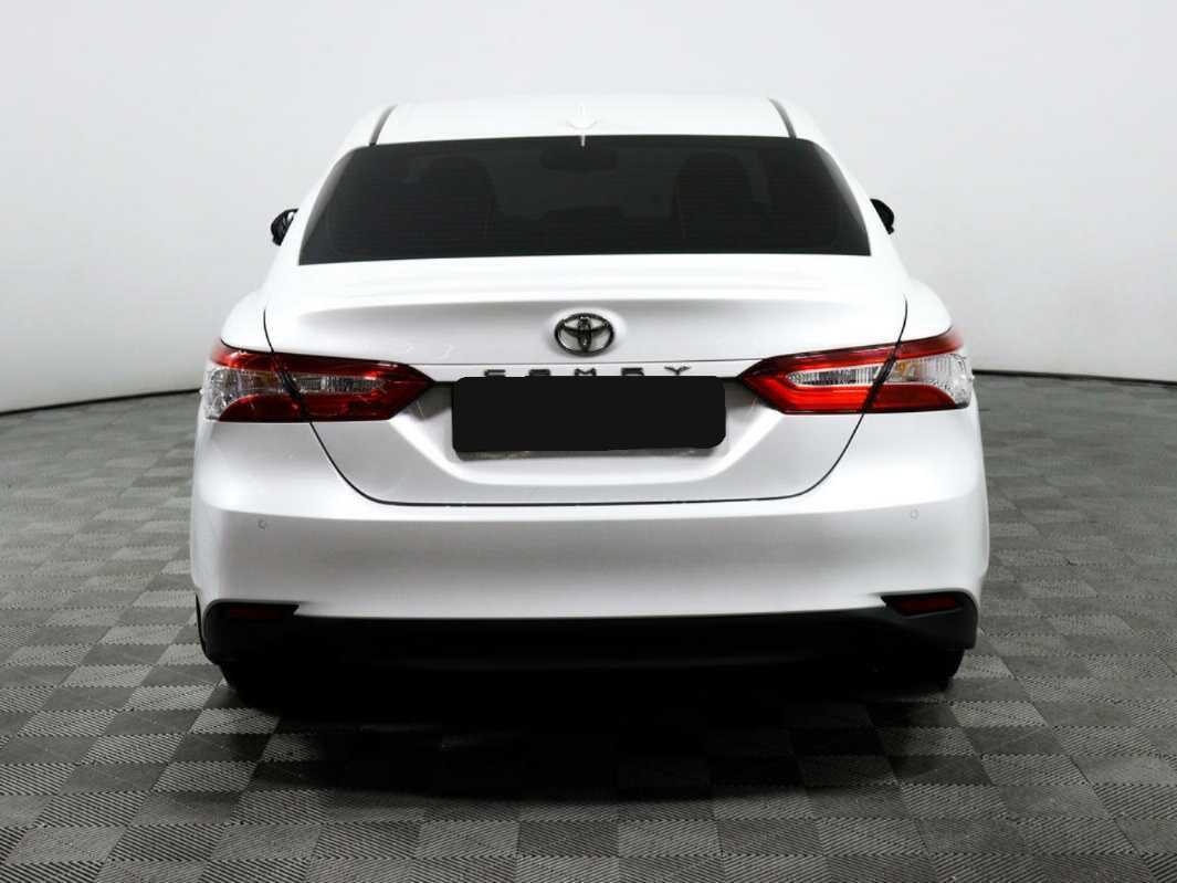 Купить Toyota Camry с пробегом. Фото: #5