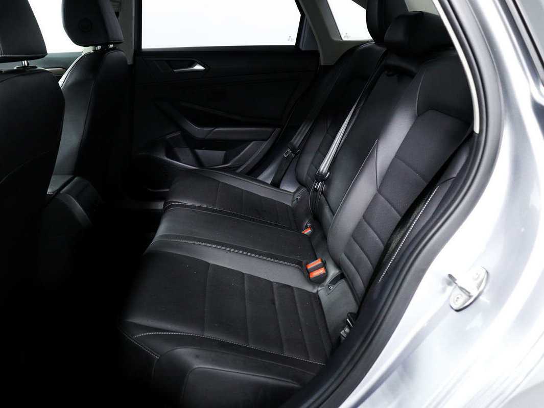 Купить Volkswagen Jetta с пробегом. Фото: #11