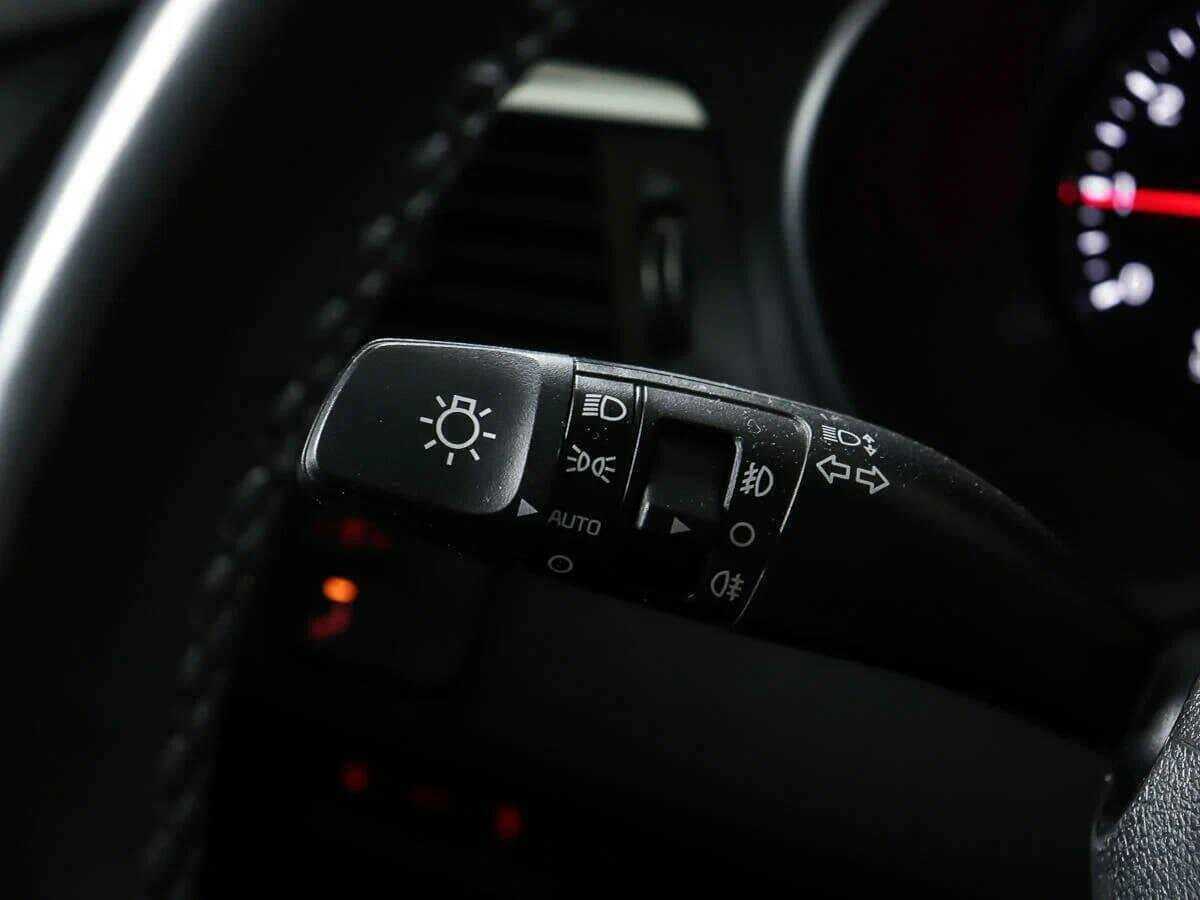 Купить Kia Optima с пробегом. Фото: #18