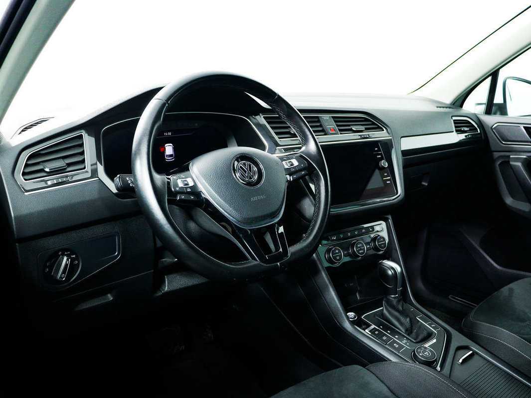 Купить Volkswagen Tiguan с пробегом. Фото: #12