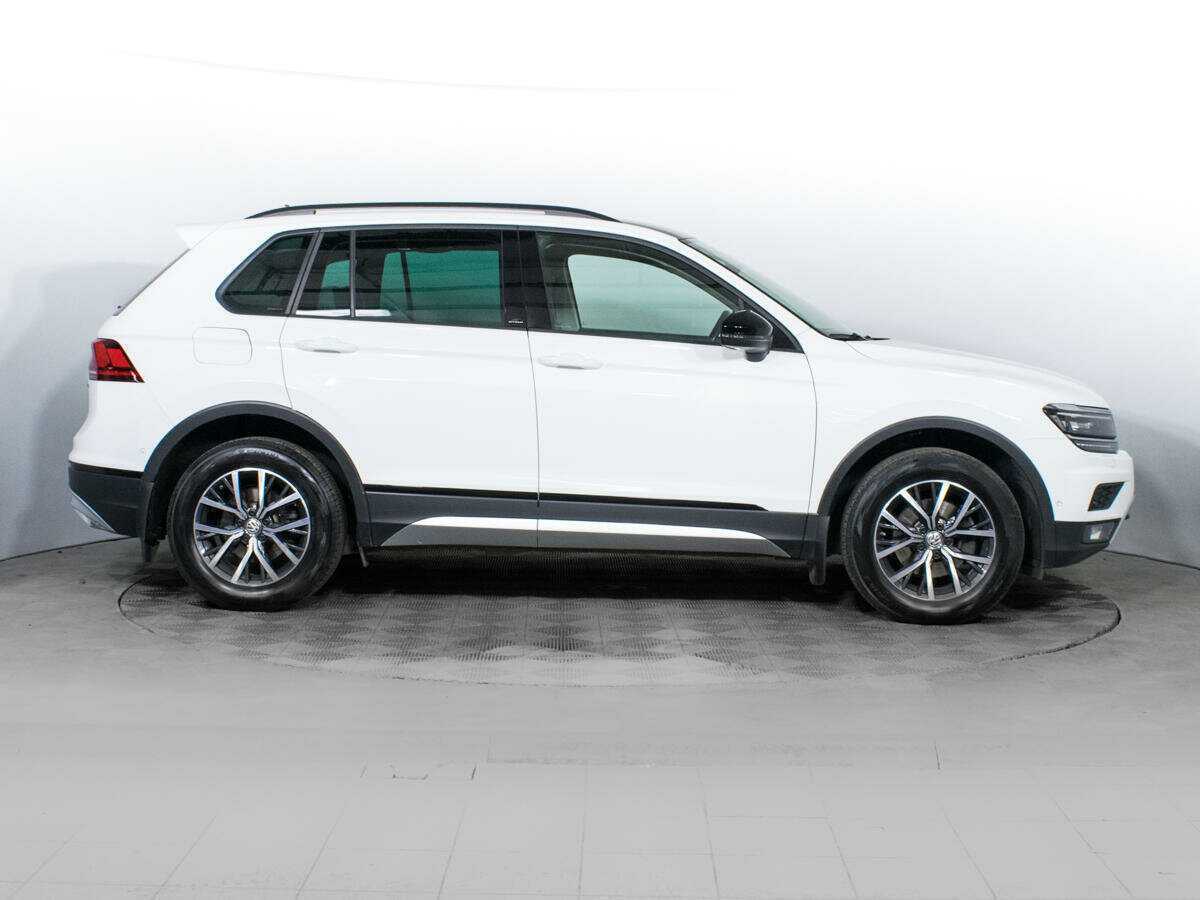 Купить Volkswagen Tiguan с пробегом. Фото: #3