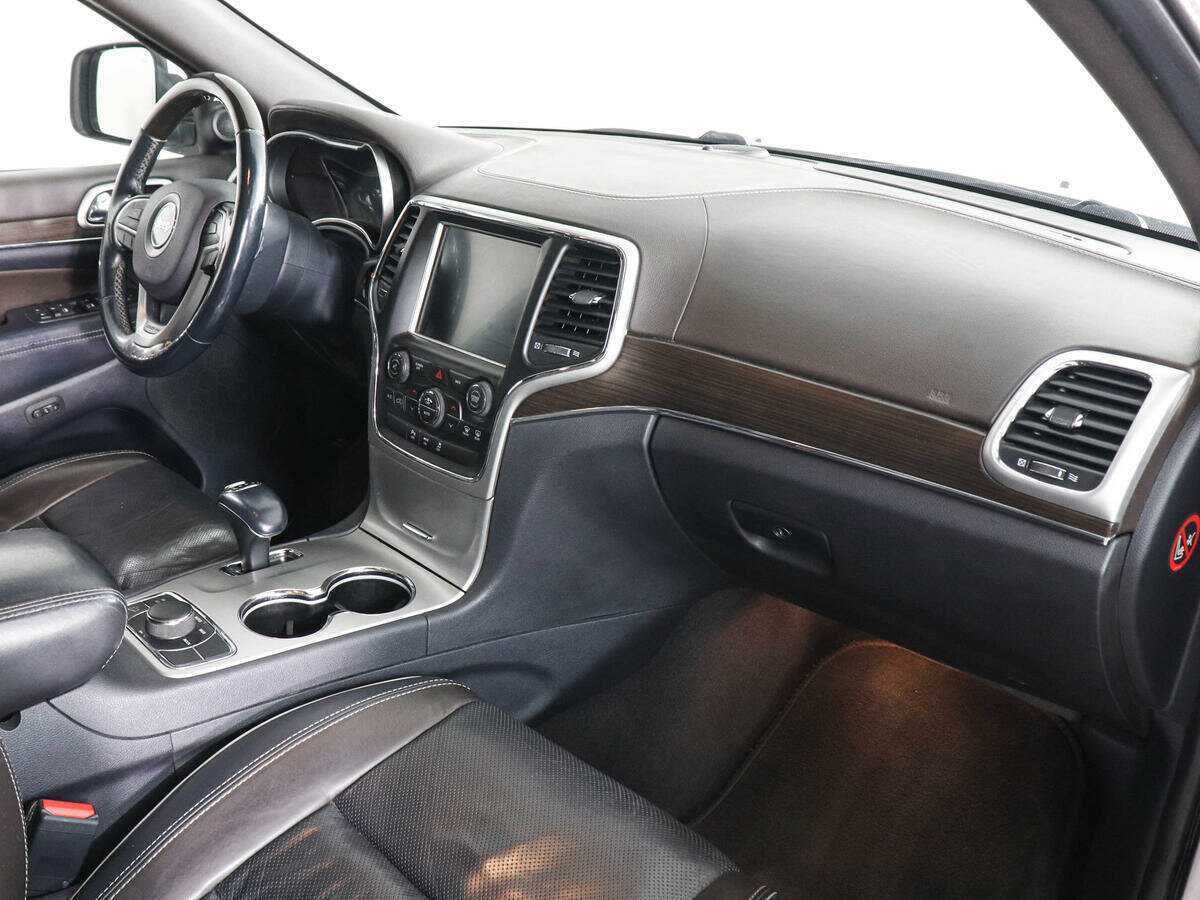 Купить Jeep Grand Cherokee с пробегом. Фото: #9