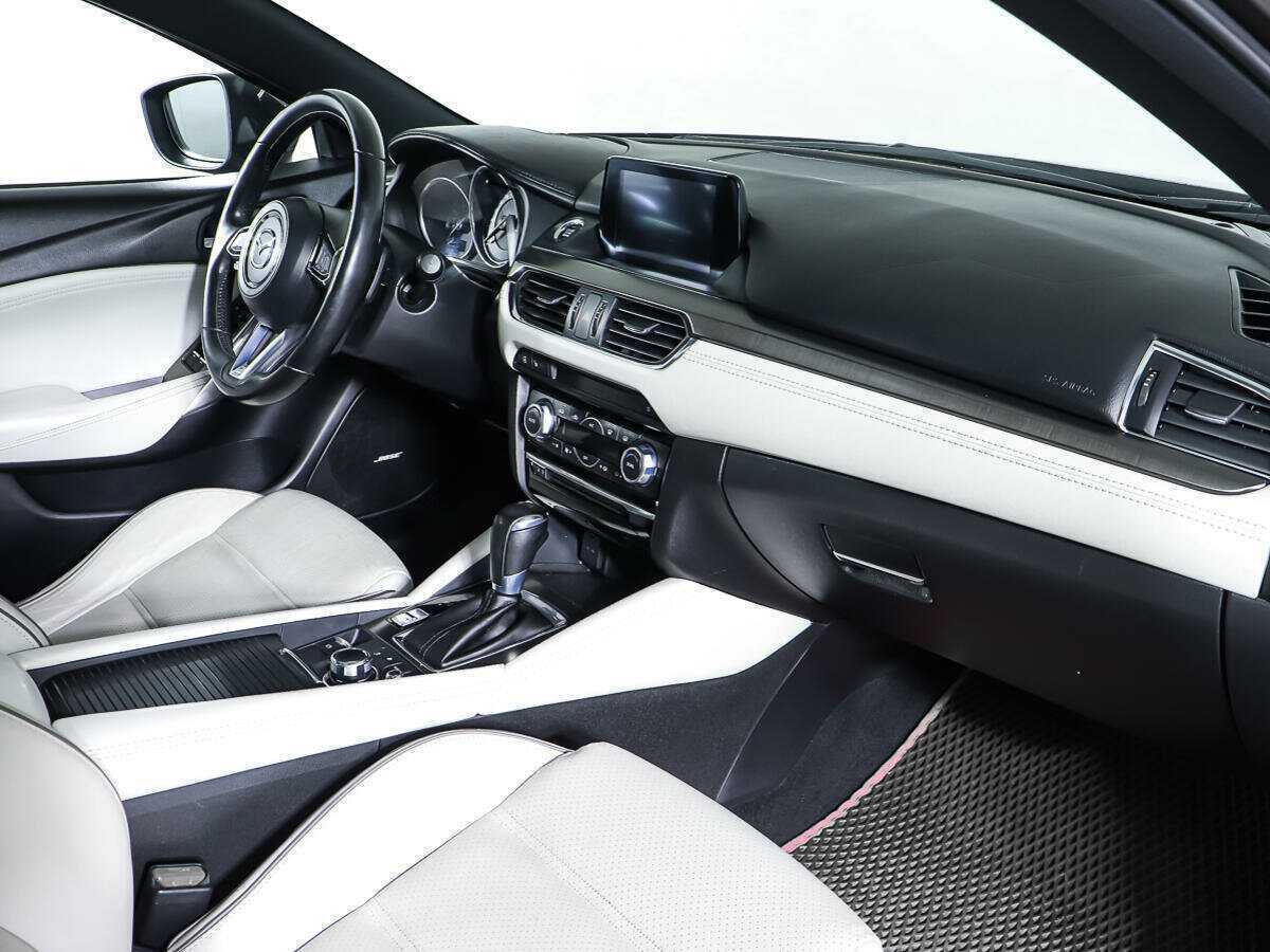 Купить Mazda 6 с пробегом. Фото: #8