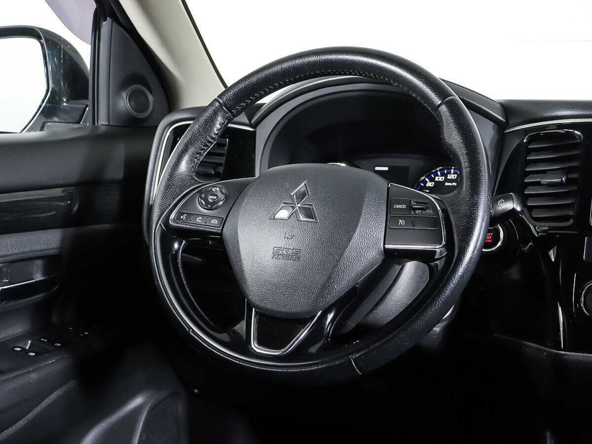 Купить Mitsubishi Outlander с пробегом. Фото: #14