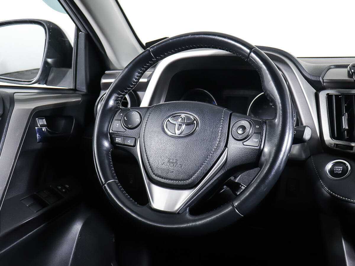Купить Toyota RAV4 с пробегом. Фото: #16