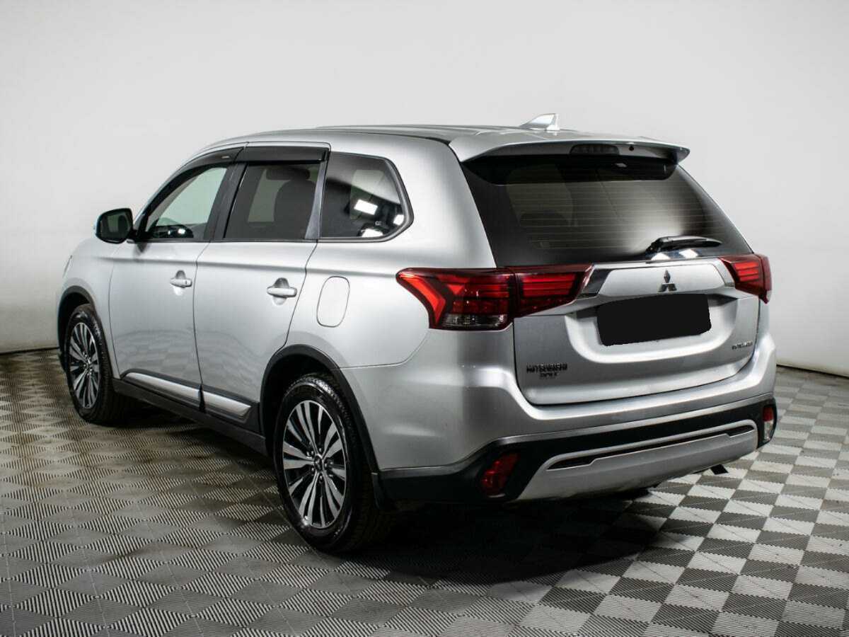 Купить Mitsubishi Outlander с пробегом. Фото: #5