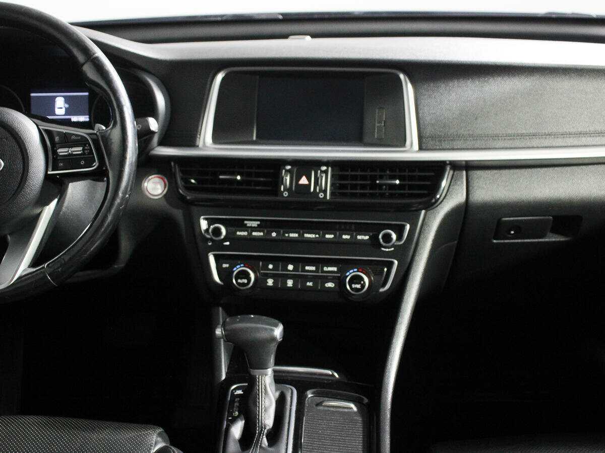 Купить Kia Optima с пробегом. Фото: #10