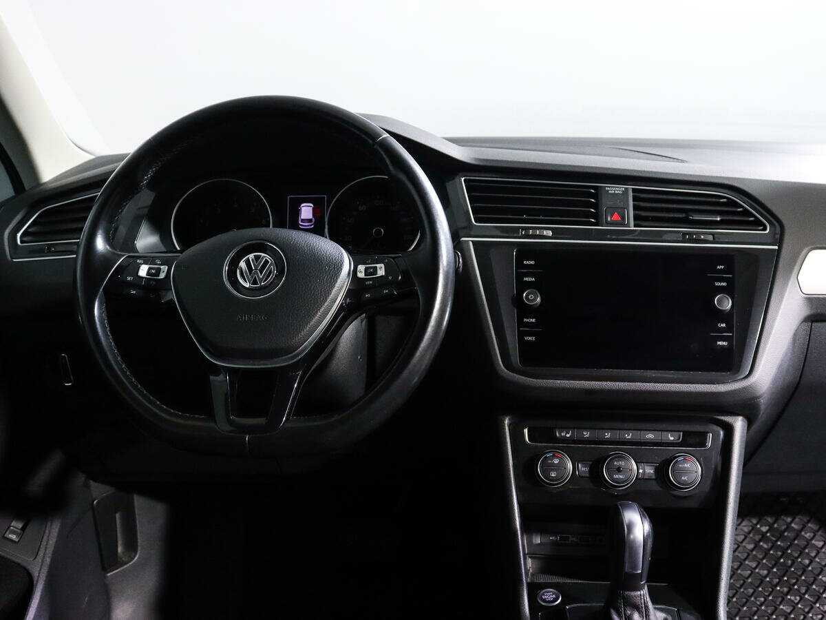 Купить Volkswagen Tiguan с пробегом. Фото: #9