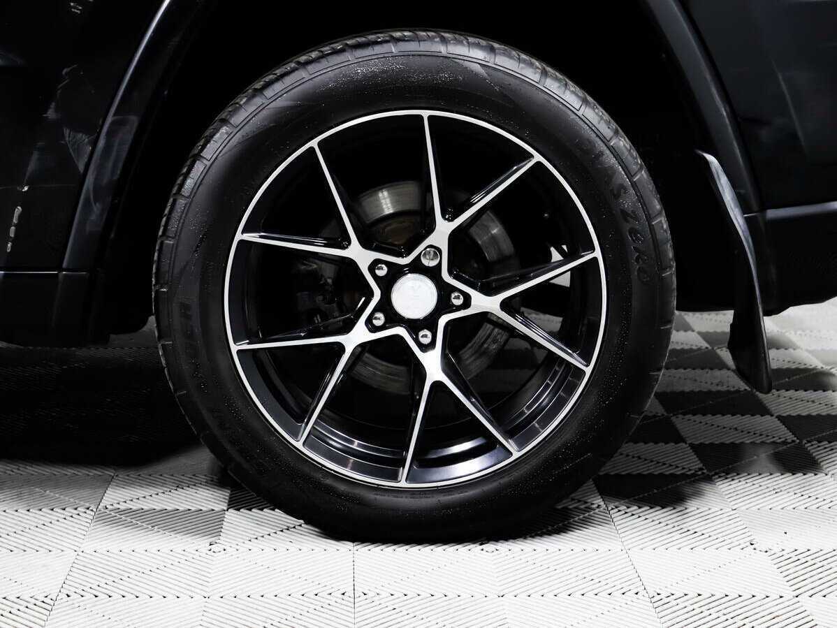 Купить Jeep Grand Cherokee с пробегом. Фото: #13