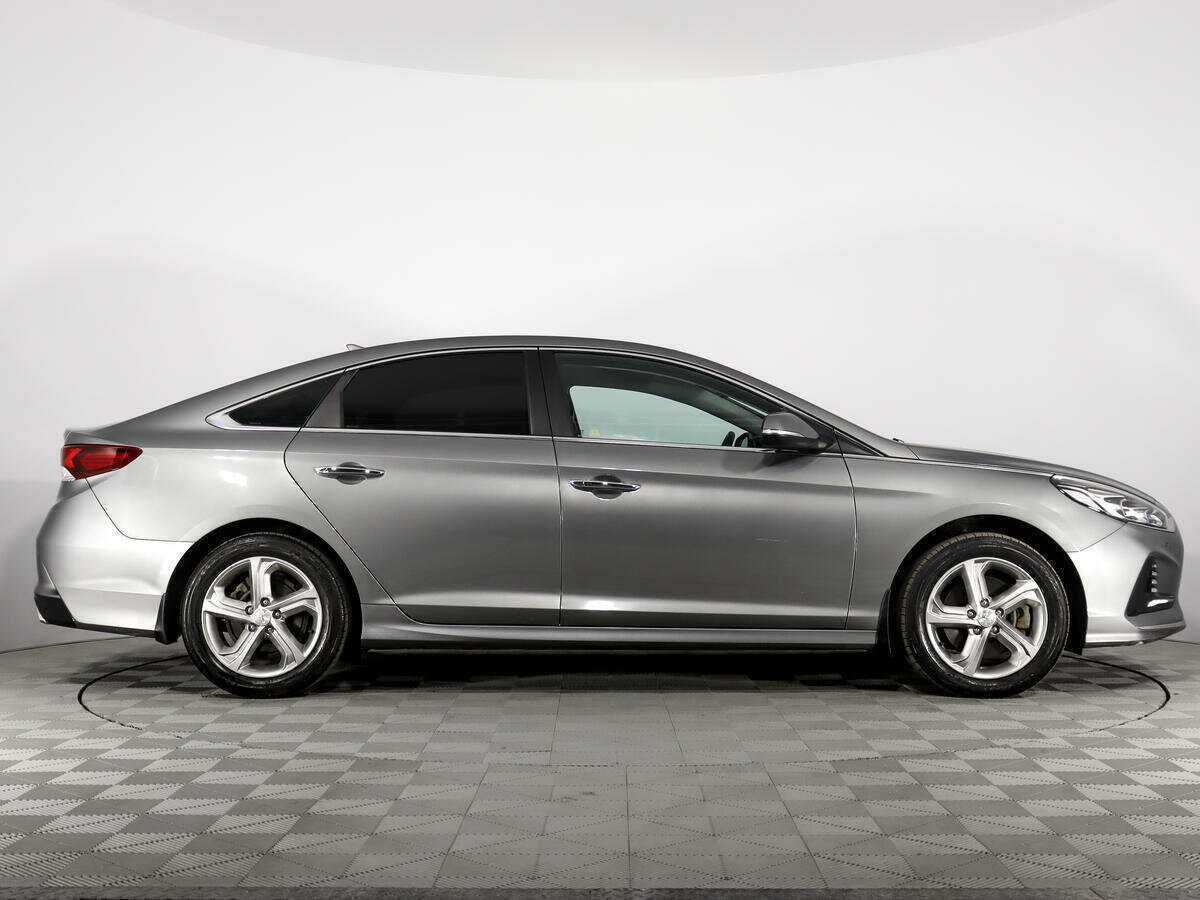 Купить Hyundai Sonata с пробегом. Фото: #3