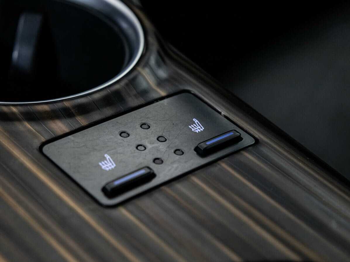 Купить Toyota Camry с пробегом. Фото: #15