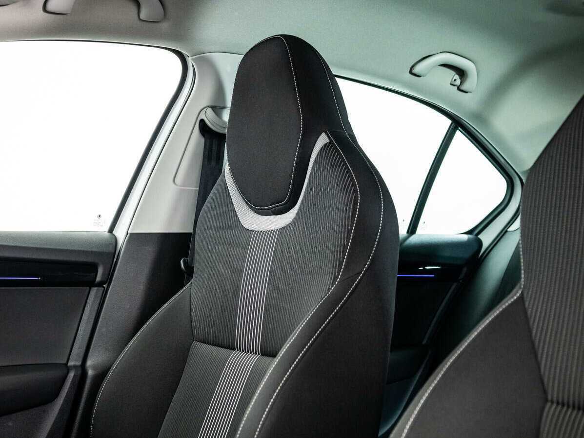 Купить Skoda Octavia с пробегом. Фото: #18