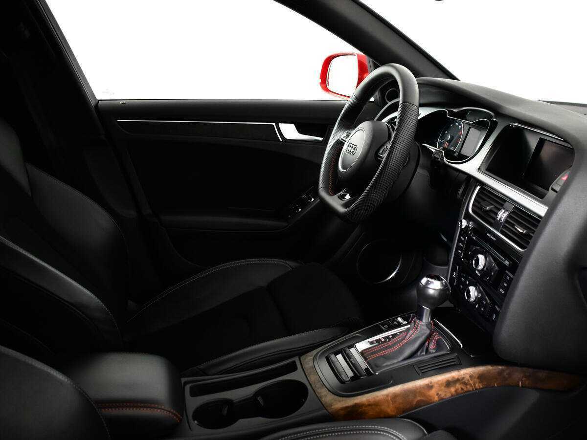 Купить Audi A4 с пробегом. Фото: #8