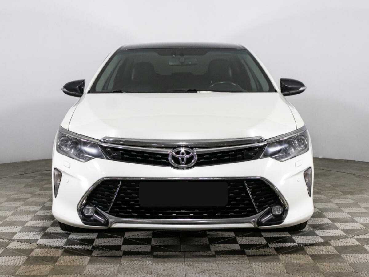 Купить Toyota Camry с пробегом. Фото: #1
