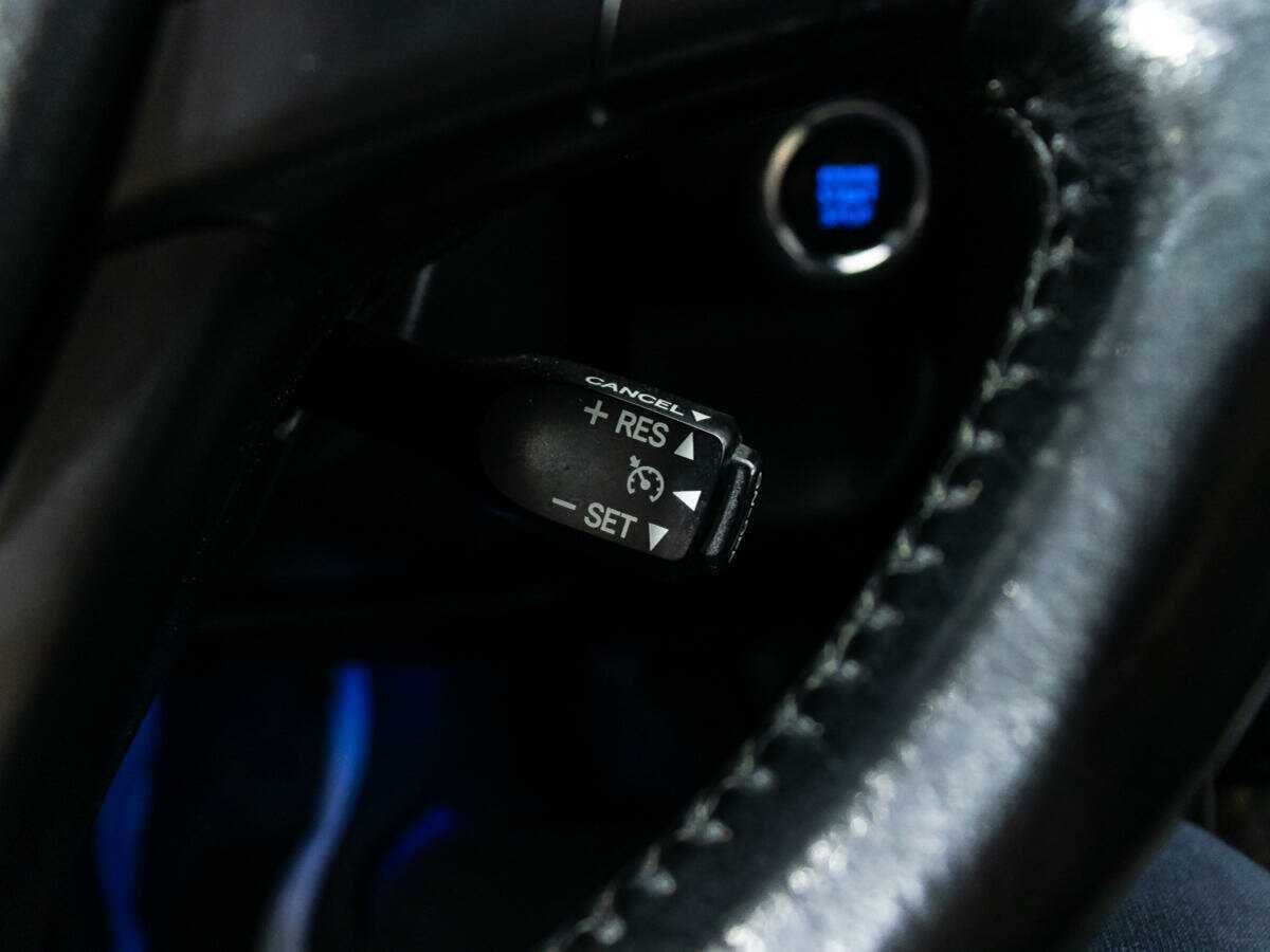 Купить Toyota Camry с пробегом. Фото: #17