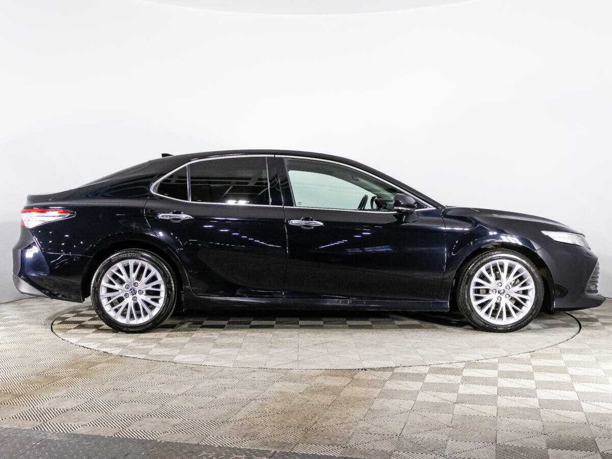 Купить Toyota Camry с пробегом. Фото: #3