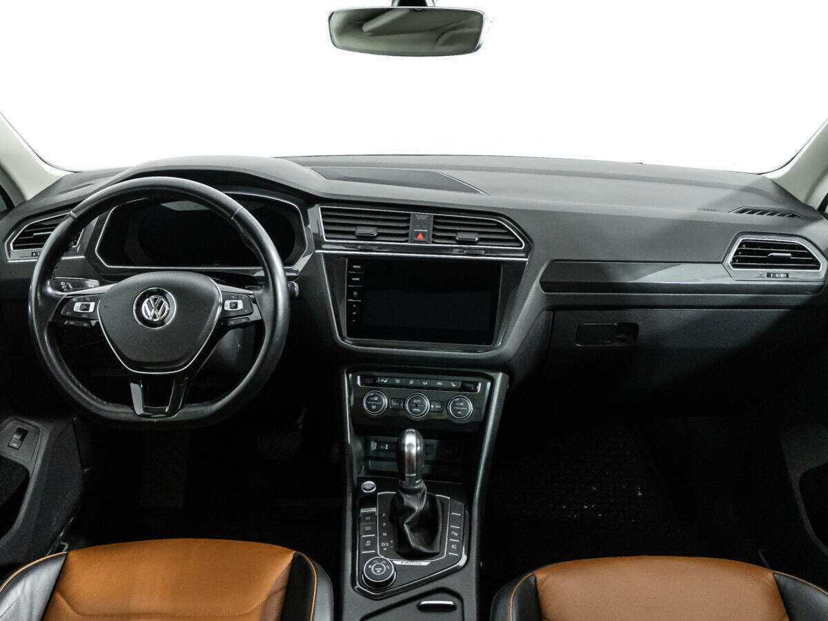 Купить Volkswagen Tiguan с пробегом. Фото: #11