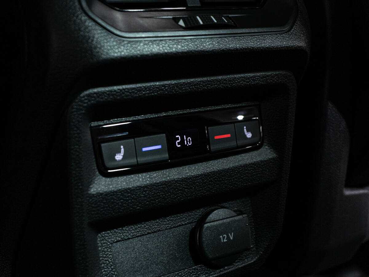 Купить Volkswagen Tiguan с пробегом. Фото: #17