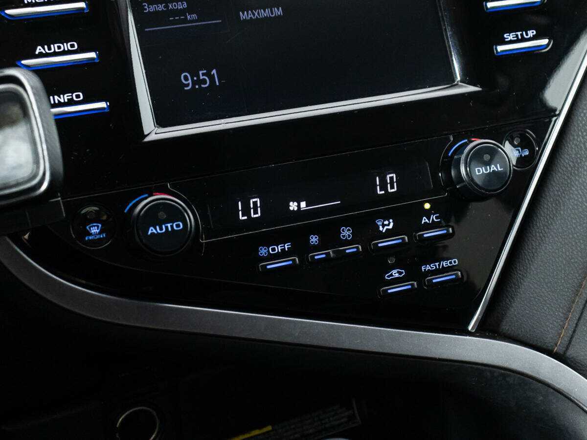 Купить Toyota Camry с пробегом. Фото: #15