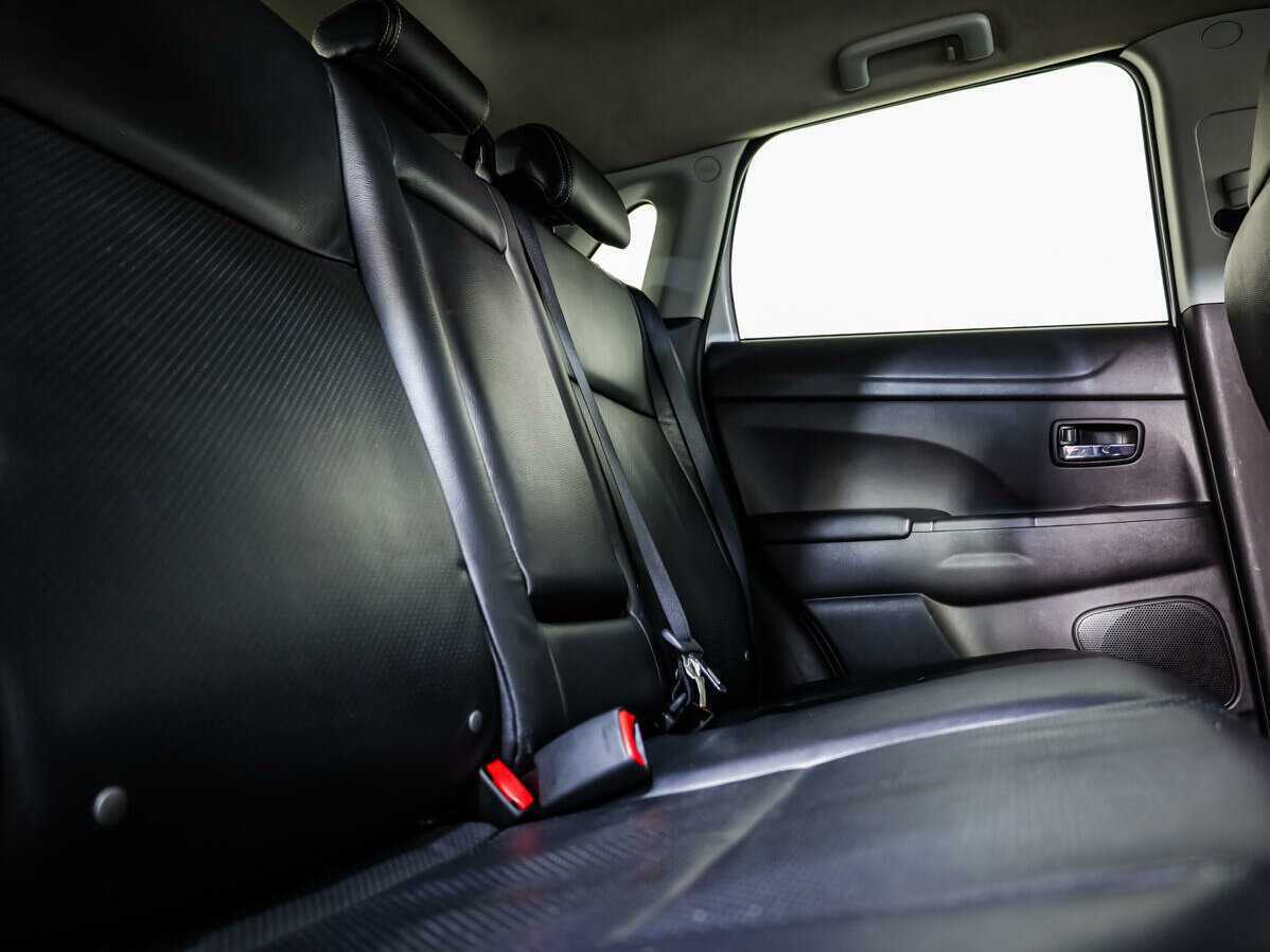 Продажа Б/У Митсубиши АС-Икс. Фото: #11